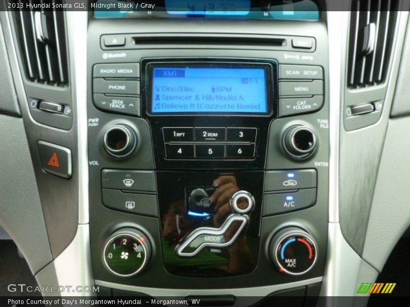 Midnight Black / Gray 2013 Hyundai Sonata GLS
