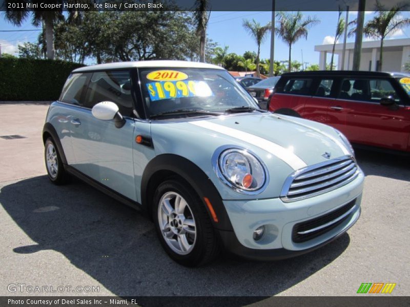 Front 3/4 View of 2011 Cooper Hardtop