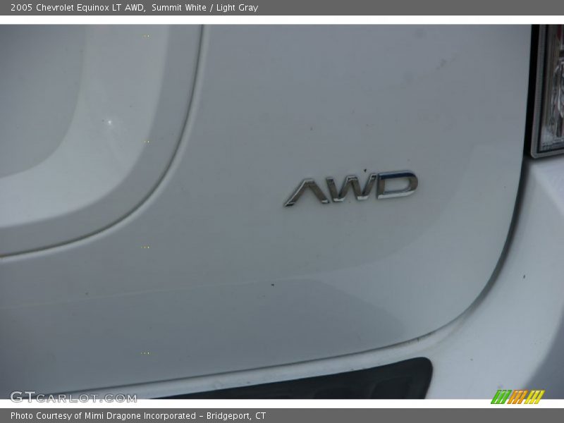 Summit White / Light Gray 2005 Chevrolet Equinox LT AWD