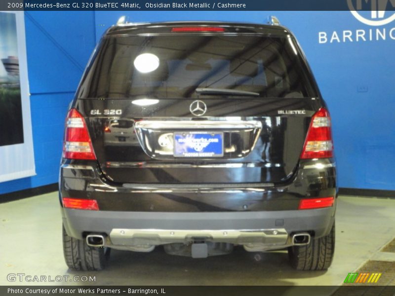 Obsidian Black Metallic / Cashmere 2009 Mercedes-Benz GL 320 BlueTEC 4Matic