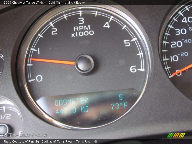 Gold Mist Metallic / Ebony 2009 Chevrolet Tahoe LT 4x4