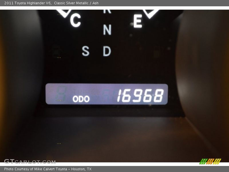 Classic Silver Metallic / Ash 2011 Toyota Highlander V6