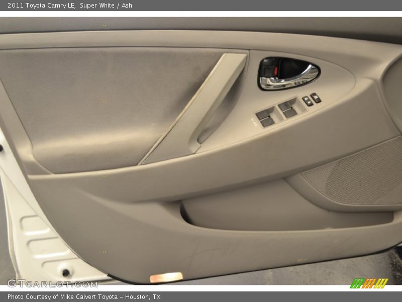 Super White / Ash 2011 Toyota Camry LE