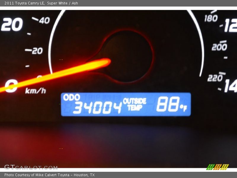 Super White / Ash 2011 Toyota Camry LE