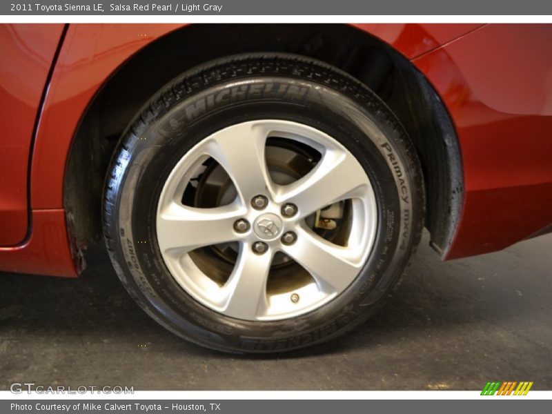 Salsa Red Pearl / Light Gray 2011 Toyota Sienna LE