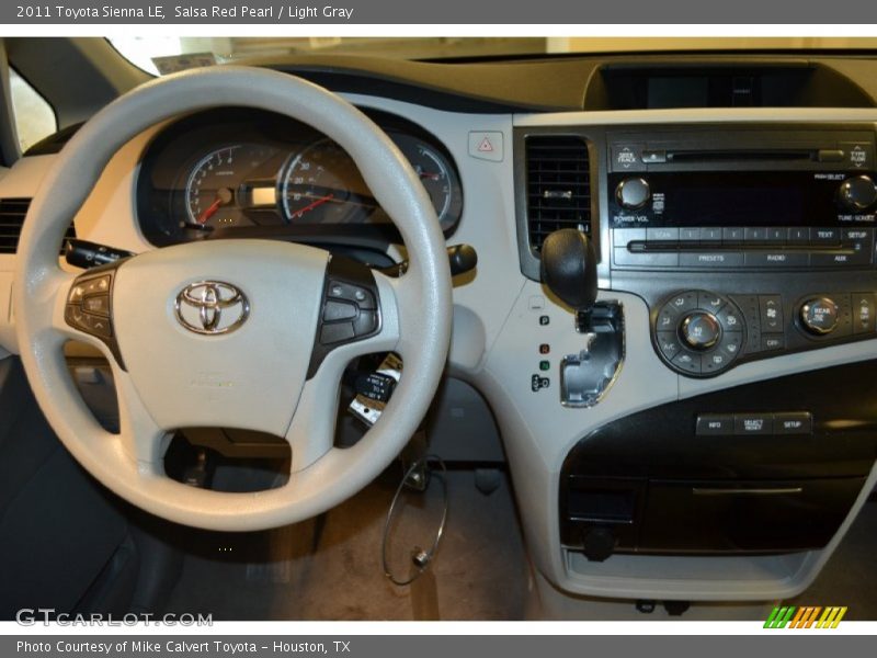 Salsa Red Pearl / Light Gray 2011 Toyota Sienna LE