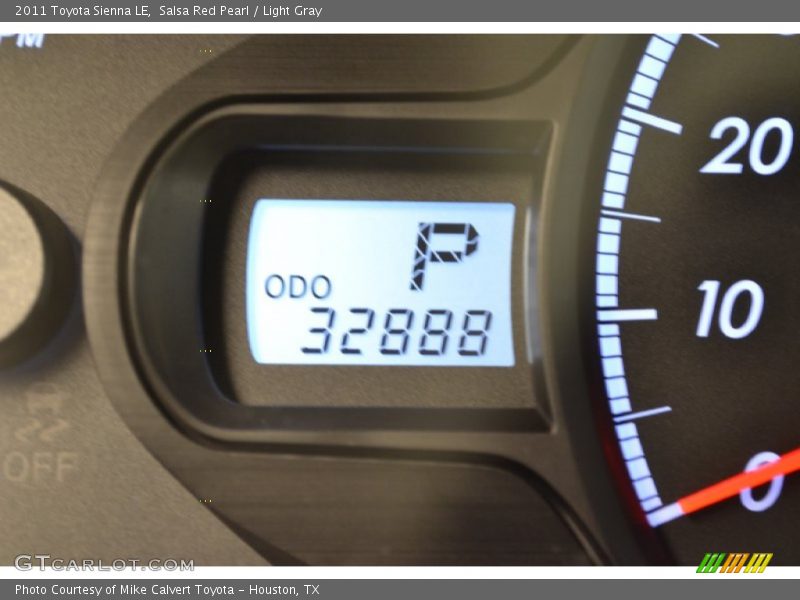 Salsa Red Pearl / Light Gray 2011 Toyota Sienna LE