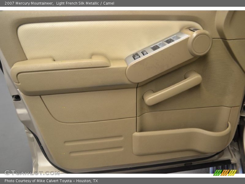 Light French Silk Metallic / Camel 2007 Mercury Mountaineer