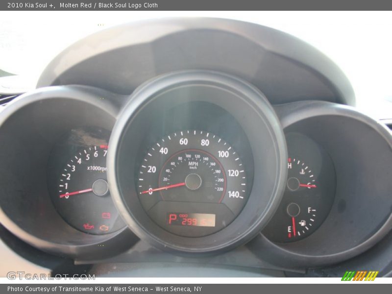 Molten Red / Black Soul Logo Cloth 2010 Kia Soul +