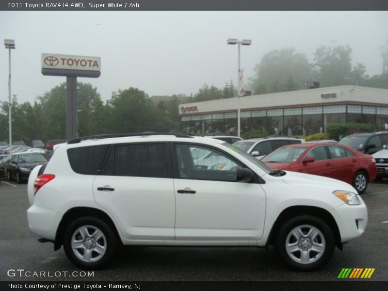 Super White / Ash 2011 Toyota RAV4 I4 4WD