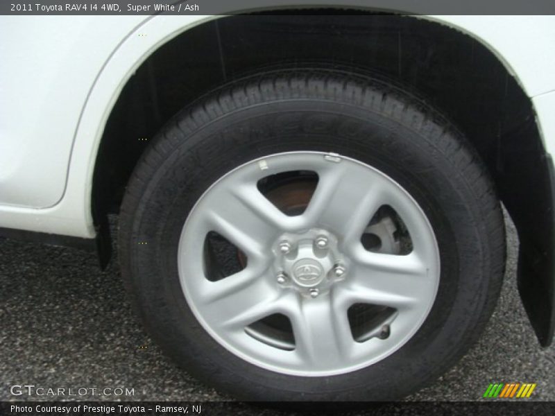 Super White / Ash 2011 Toyota RAV4 I4 4WD
