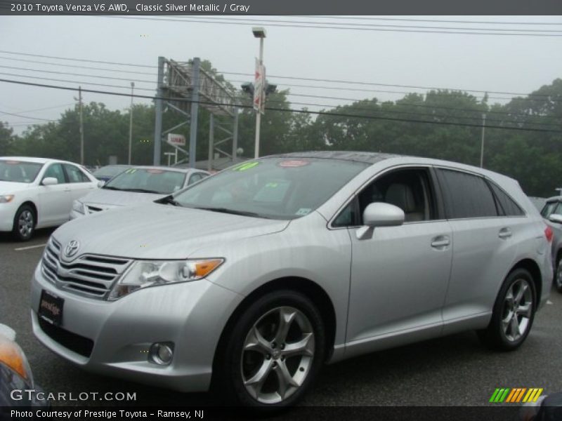 Classic Silver Metallic / Gray 2010 Toyota Venza V6 AWD