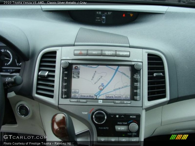 Classic Silver Metallic / Gray 2010 Toyota Venza V6 AWD