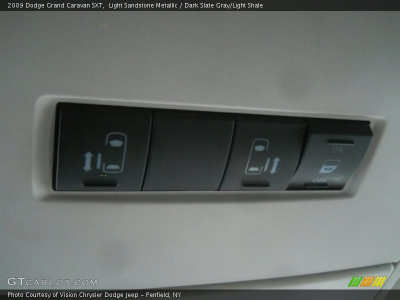 Light Sandstone Metallic / Dark Slate Gray/Light Shale 2009 Dodge Grand Caravan SXT