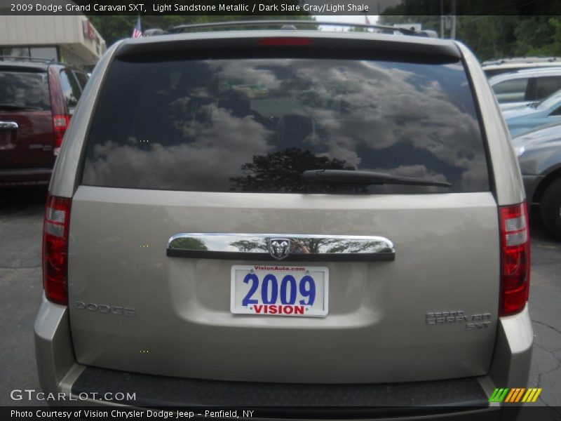 Light Sandstone Metallic / Dark Slate Gray/Light Shale 2009 Dodge Grand Caravan SXT