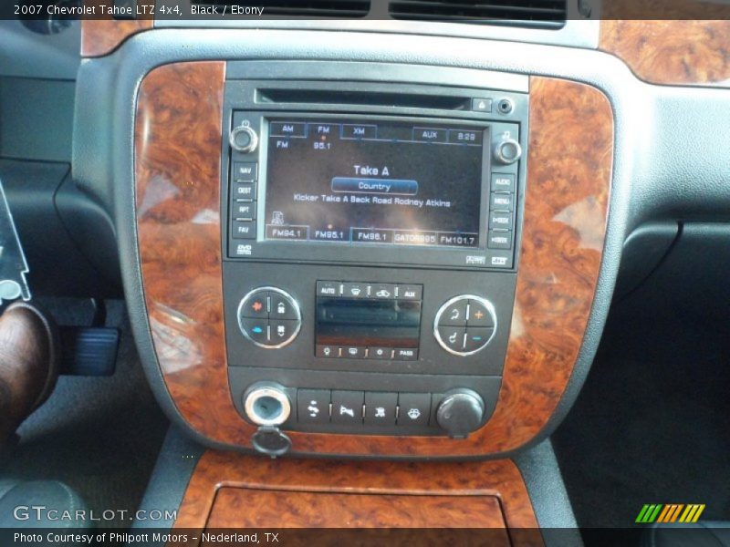 Black / Ebony 2007 Chevrolet Tahoe LTZ 4x4