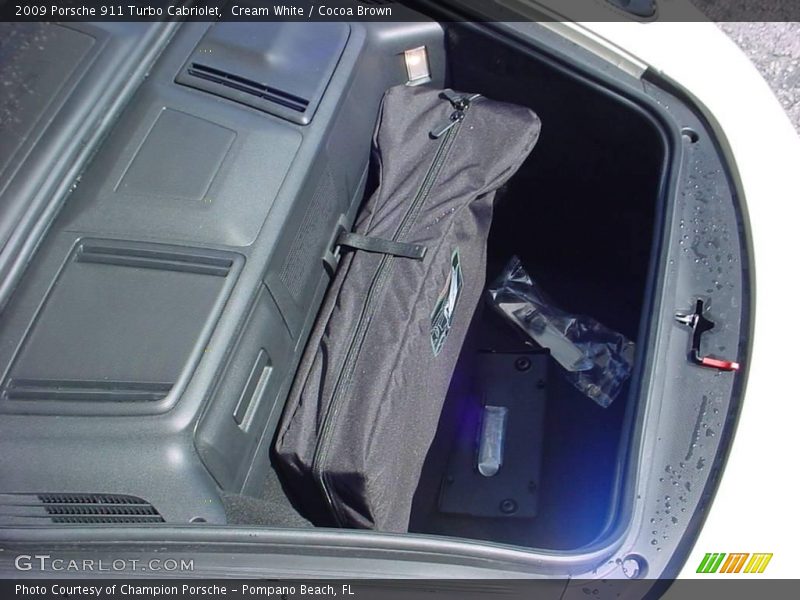 Cream White / Cocoa Brown 2009 Porsche 911 Turbo Cabriolet