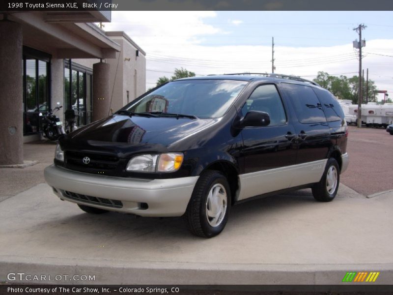 Black / Gray 1998 Toyota Sienna XLE