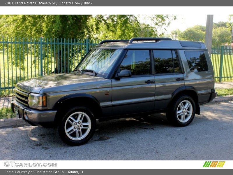 Bonatti Grey / Black 2004 Land Rover Discovery SE