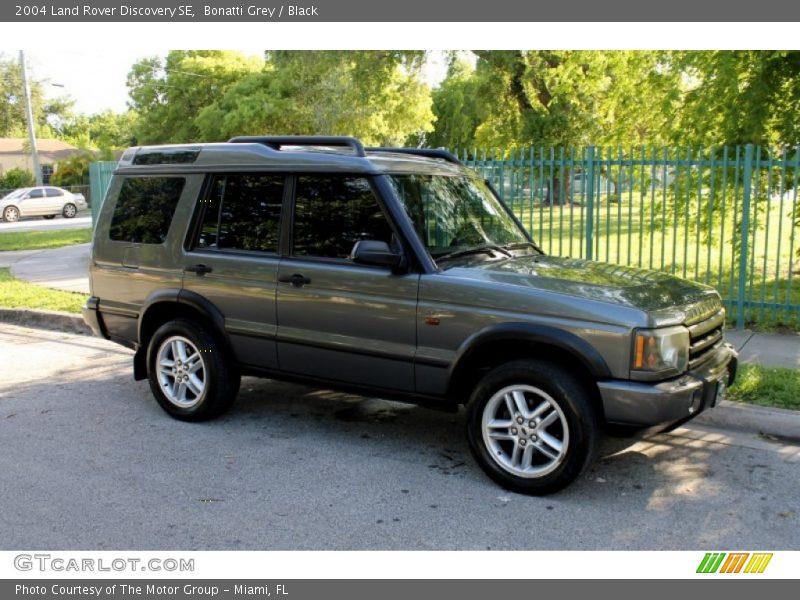 Bonatti Grey / Black 2004 Land Rover Discovery SE