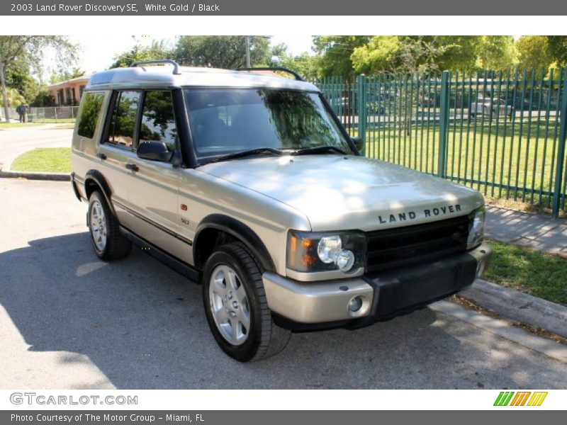 White Gold / Black 2003 Land Rover Discovery SE