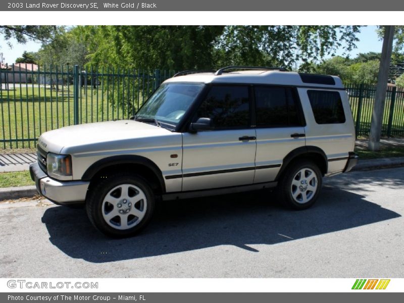 White Gold / Black 2003 Land Rover Discovery SE