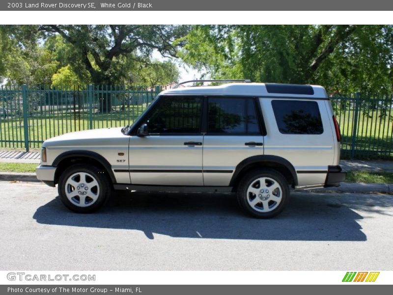 White Gold / Black 2003 Land Rover Discovery SE