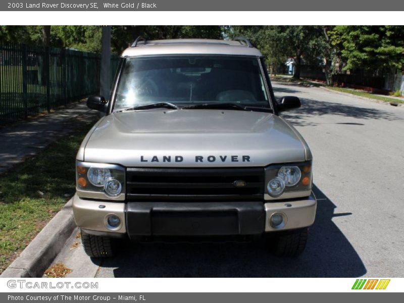 White Gold / Black 2003 Land Rover Discovery SE