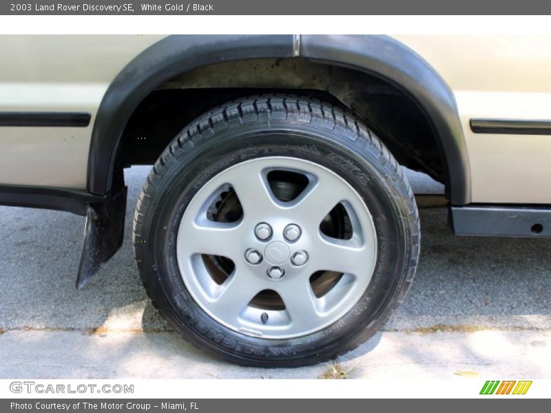 White Gold / Black 2003 Land Rover Discovery SE
