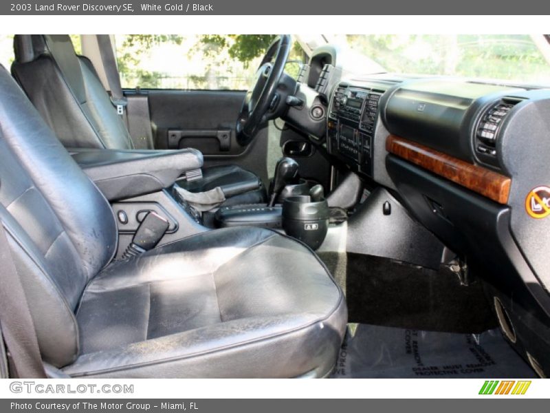 White Gold / Black 2003 Land Rover Discovery SE