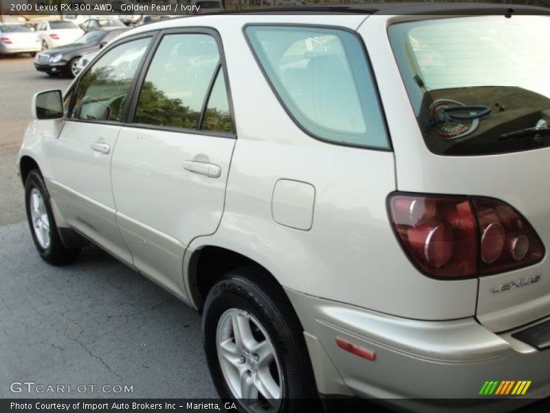 Golden Pearl / Ivory 2000 Lexus RX 300 AWD
