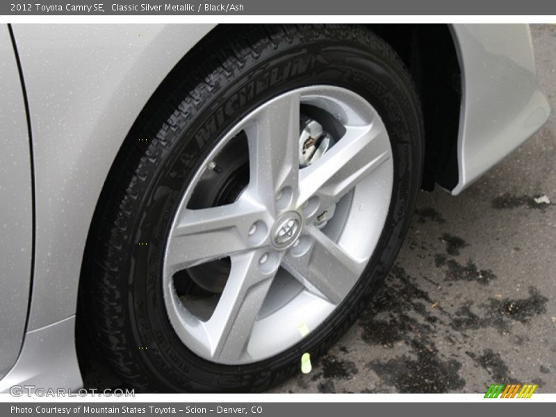 Classic Silver Metallic / Black/Ash 2012 Toyota Camry SE