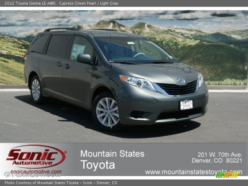 Cypress Green Pearl / Light Gray 2012 Toyota Sienna LE AWD