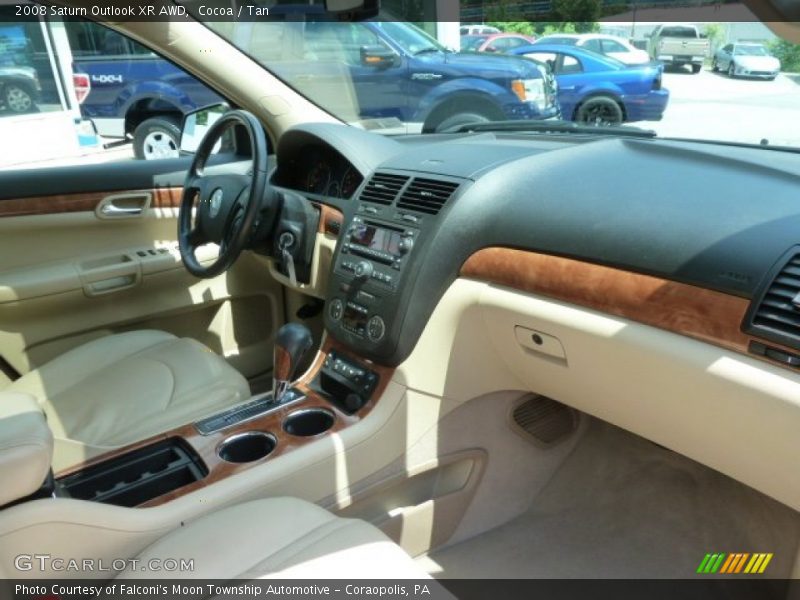 Cocoa / Tan 2008 Saturn Outlook XR AWD