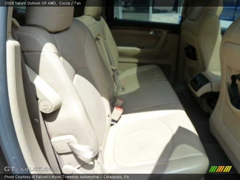Cocoa / Tan 2008 Saturn Outlook XR AWD