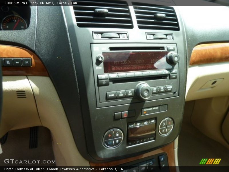 Cocoa / Tan 2008 Saturn Outlook XR AWD