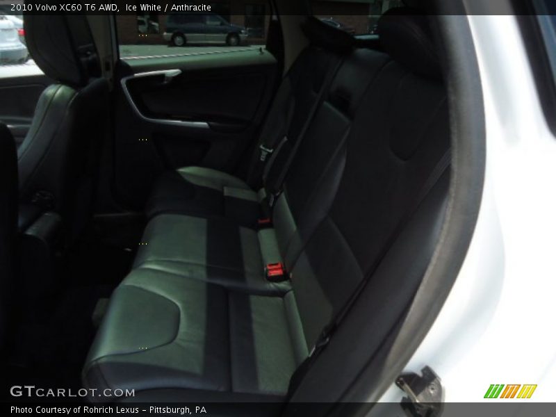 Ice White / Anthracite 2010 Volvo XC60 T6 AWD
