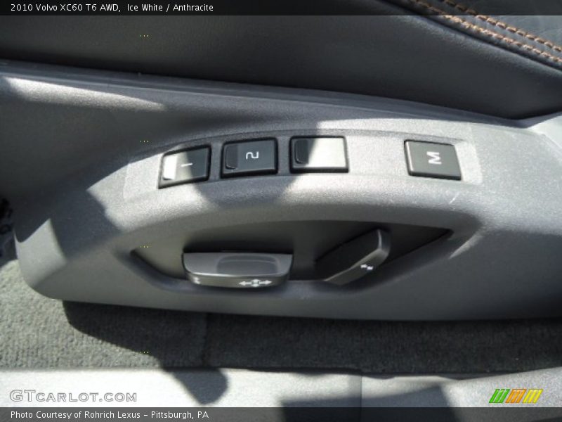 Ice White / Anthracite 2010 Volvo XC60 T6 AWD