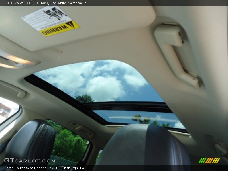 Ice White / Anthracite 2010 Volvo XC60 T6 AWD