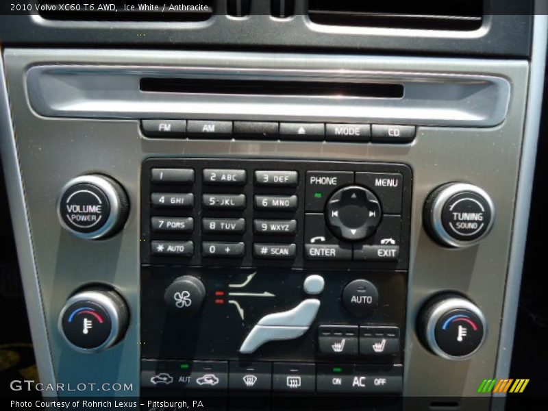 Ice White / Anthracite 2010 Volvo XC60 T6 AWD