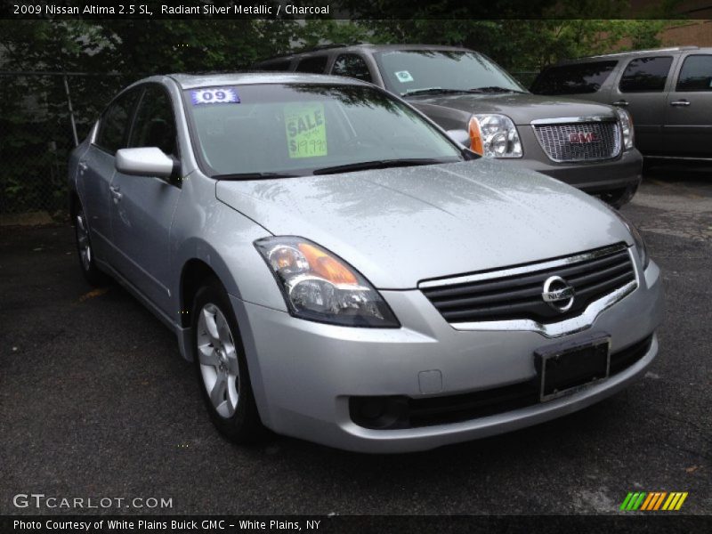 Radiant Silver Metallic / Charcoal 2009 Nissan Altima 2.5 SL