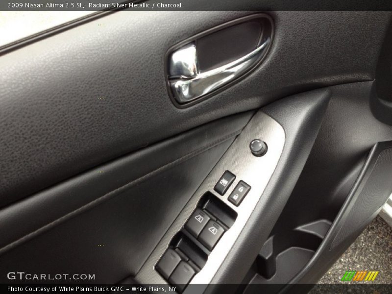 Radiant Silver Metallic / Charcoal 2009 Nissan Altima 2.5 SL