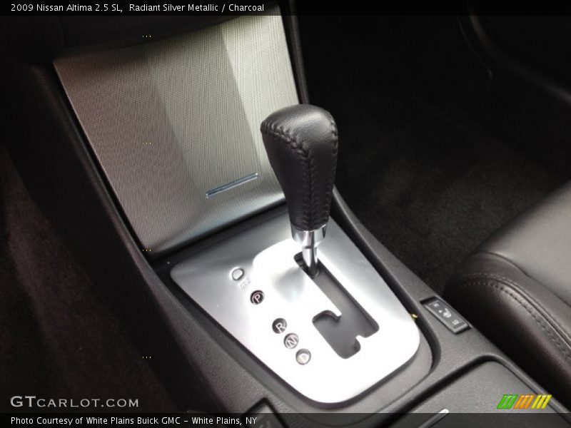 Radiant Silver Metallic / Charcoal 2009 Nissan Altima 2.5 SL