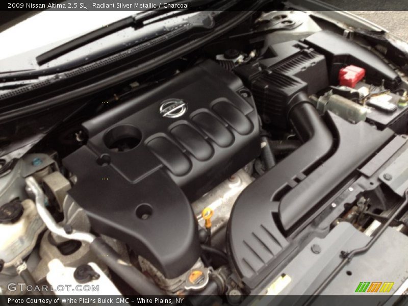Radiant Silver Metallic / Charcoal 2009 Nissan Altima 2.5 SL