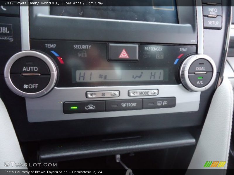 Super White / Light Gray 2012 Toyota Camry Hybrid XLE