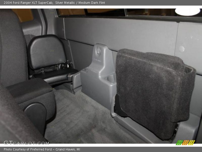 Silver Metallic / Medium Dark Flint 2004 Ford Ranger XLT SuperCab