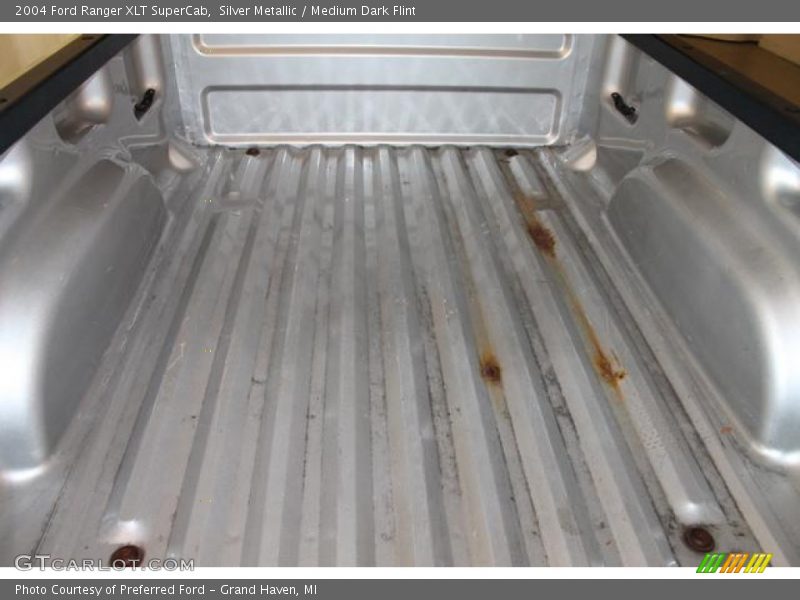 Silver Metallic / Medium Dark Flint 2004 Ford Ranger XLT SuperCab