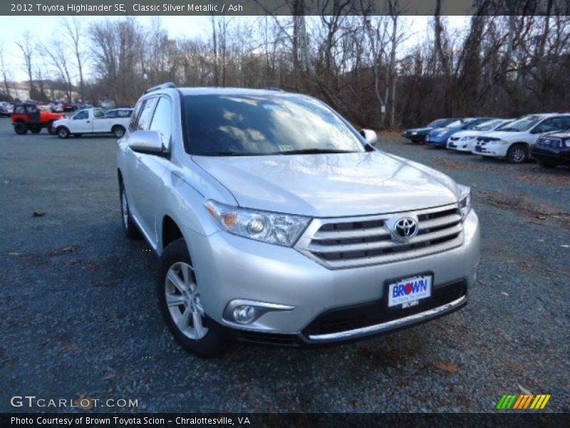 Classic Silver Metallic / Ash 2012 Toyota Highlander SE