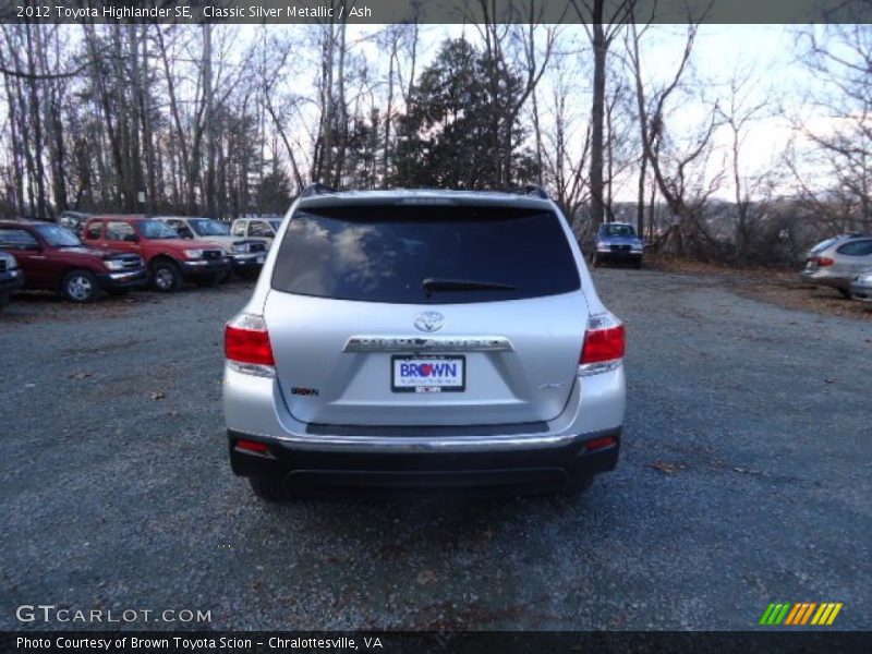 Classic Silver Metallic / Ash 2012 Toyota Highlander SE