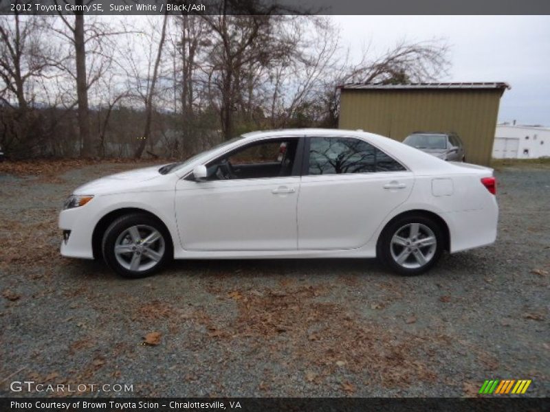 Super White / Black/Ash 2012 Toyota Camry SE
